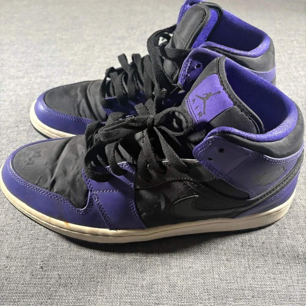 Jordan Air Jordan 1 Mid Mens 10.5 Purple Black Dark Concord 554724-019